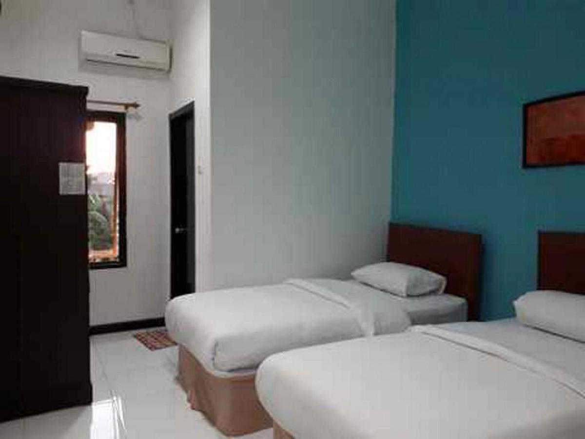 Reddoorz At Hotel Rumberpon Sorong Zewnętrze zdjęcie