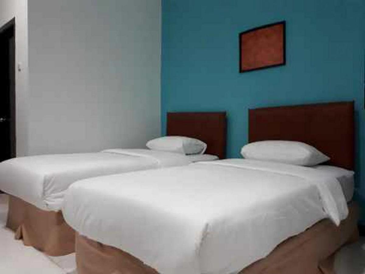 Reddoorz At Hotel Rumberpon Sorong Zewnętrze zdjęcie