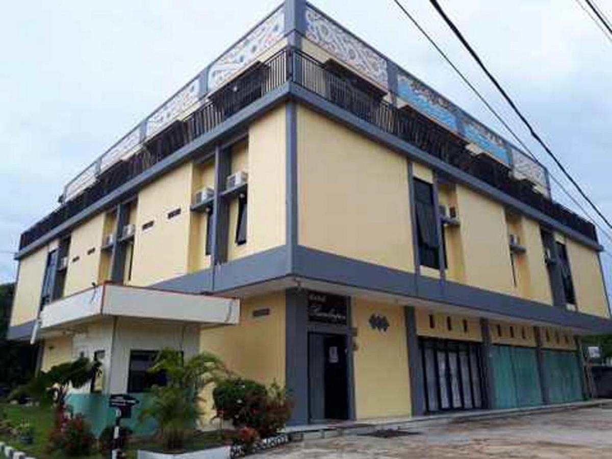 Reddoorz At Hotel Rumberpon Sorong Zewnętrze zdjęcie