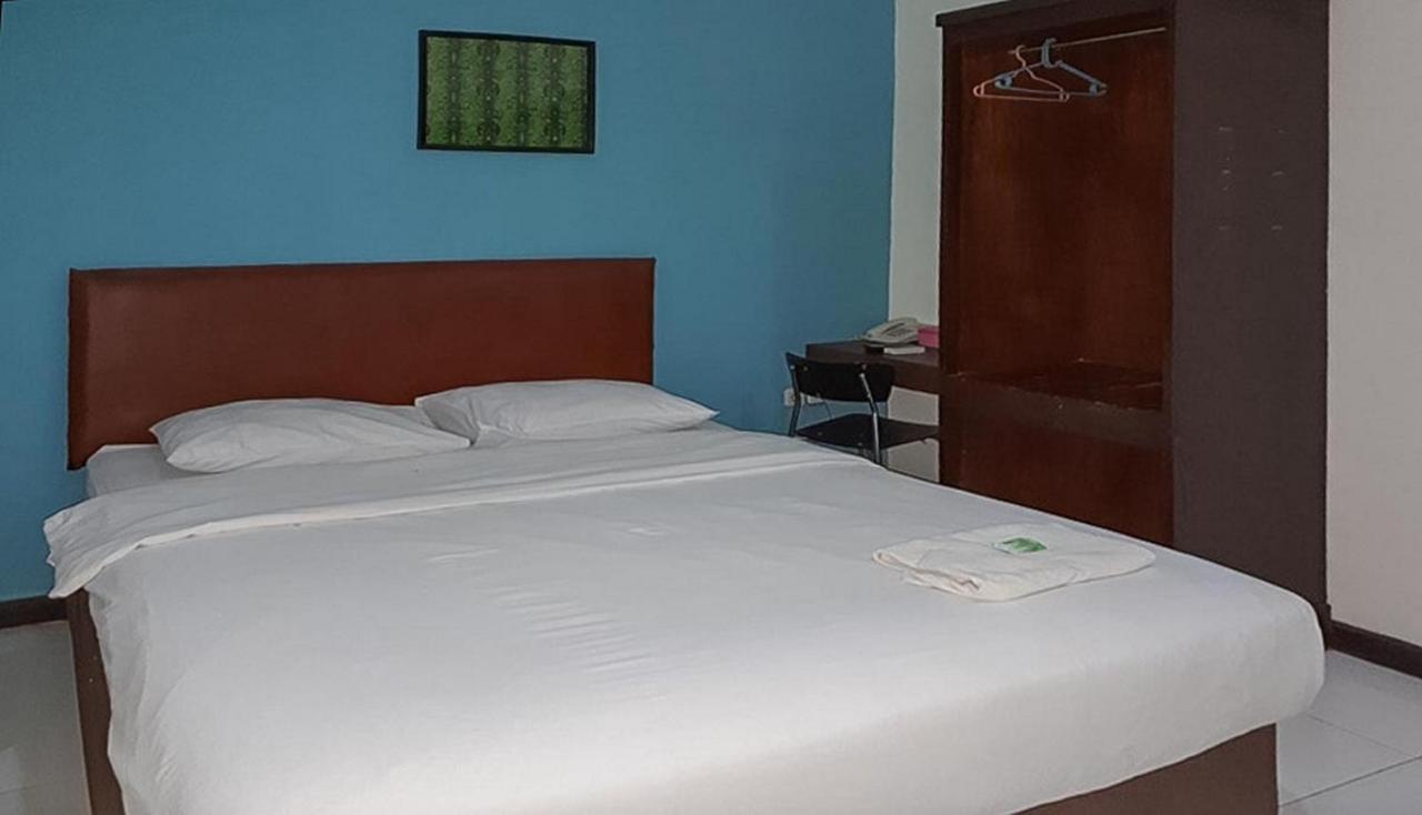 Reddoorz At Hotel Rumberpon Sorong Zewnętrze zdjęcie
